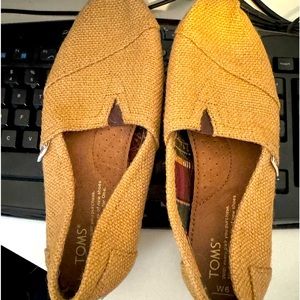 Tom’s Women’s shoes